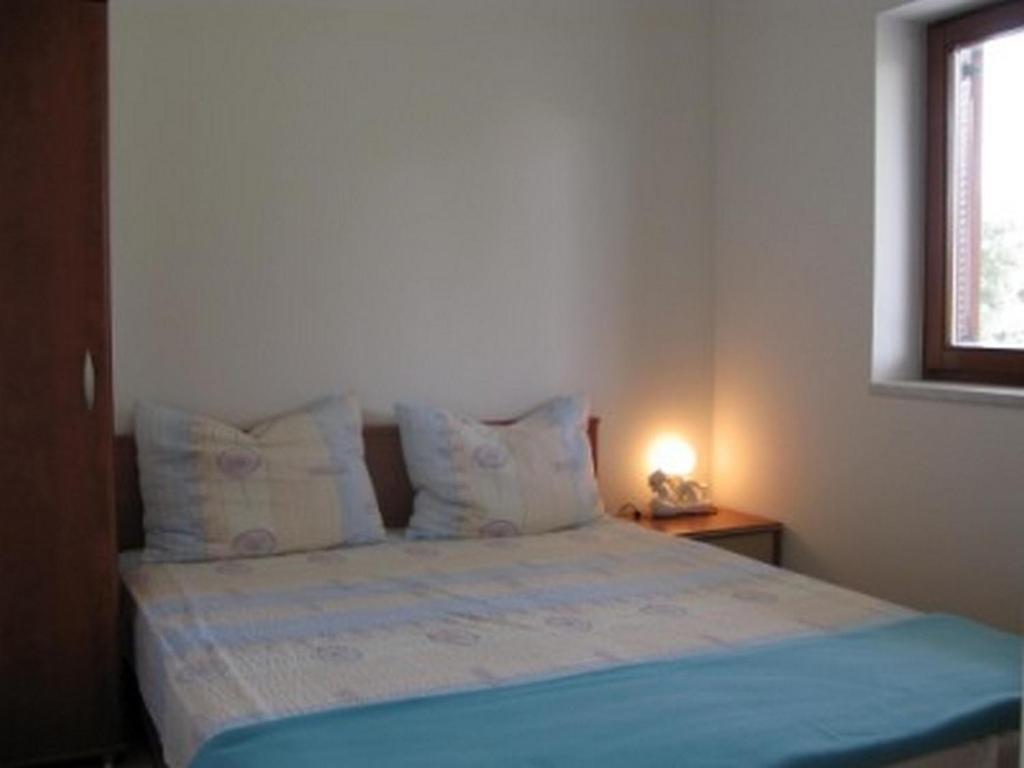 Apartments With A Parking Space Barbat, Rab - 16816 Barbat na Rabu ภายนอก รูปภาพ